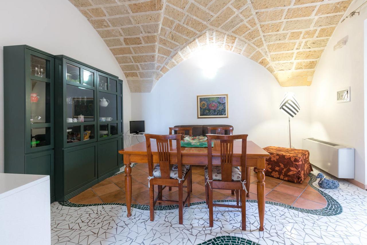 B&B Corte Dei Memoli Di Margiotta Giuseppina Lecce Kültér fotó
