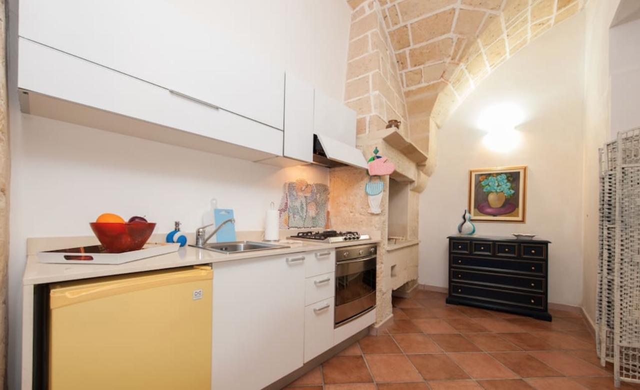 B&B Corte Dei Memoli Di Margiotta Giuseppina Lecce Kültér fotó